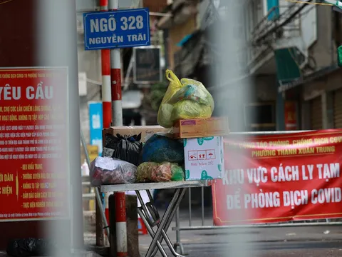 Hà Nội: Bảo vệ trường tiểu học dương tính với SARS-CoV-2, nhà trường tìm phụ huynh từng đến nhận sách giáo khoa