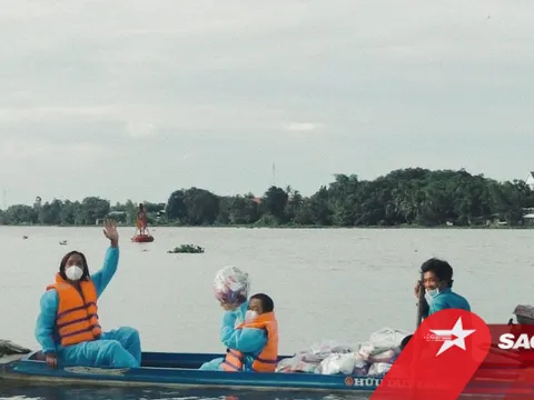 Nghệ sĩ Việt Hương minh bạch 'sao kê' hàng ngày: 'Không nhận tiền, có nhiêu làm nhiêu'
