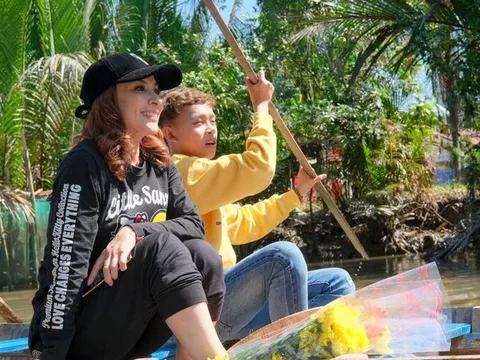Trợ lý ca sĩ Phi Nhung 'nói lời ruột gan' với Hồ Văn Cường: 'Nhạt lắm, bạc lắm, thương lầm con ơi'