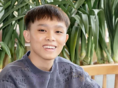 'Đối thủ một thời' đăng đàn nhắn nhủ Hồ Văn Cường giữa ồn ào cát-sê với phía cố ca sĩ Phi Nhung
