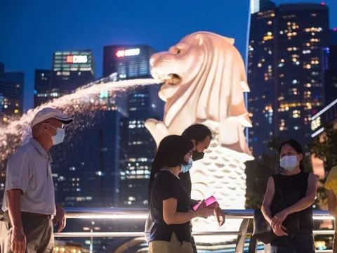 Singapore ghi nhận số ca mắc cao kỷ lục, loay hoay sống chung với Covid-19
