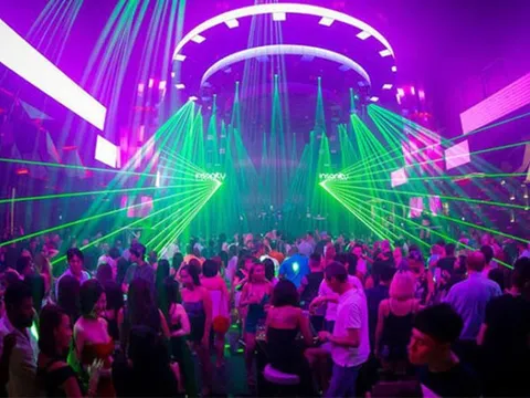 Sở Y tế TP.HCM đề xuất cho mở lại quán bar, vũ trường, karaoke,...