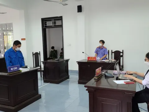 Vác xẻng đuổi đánh phó chủ tịch phường ở Đà Nẵng, thanh niên lĩnh án tù