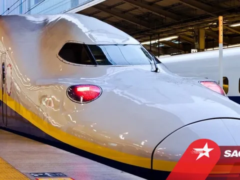 Tài xế Nhật Bản bị trừ lương vì tàu về ga chậm một phút kiện ngược lại công ty