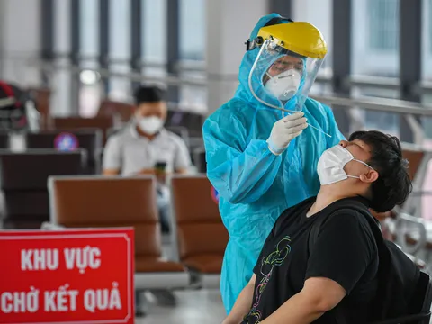 Ngày 23/11, Hà Nội phát hiện thêm 250 ca mắc Covid-19, trong đó, 95 ca cộng đồng