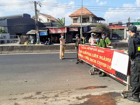 Ca nhiễm tăng, TP.HCM có tái lập chốt kiểm soát di biến động dân cư không?