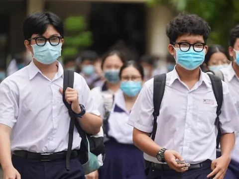 TP.HCM thí điểm cho học sinh trở lại trường học trực tiếp từ 13/12