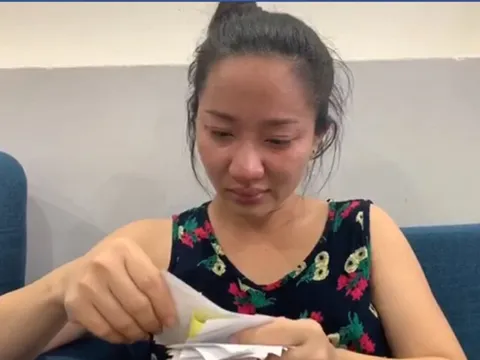 Vợ Lê Dương Bảo Lâm 'ứa nước mắt' khi mang bầu bị chê kém sắc, khó có con trai
