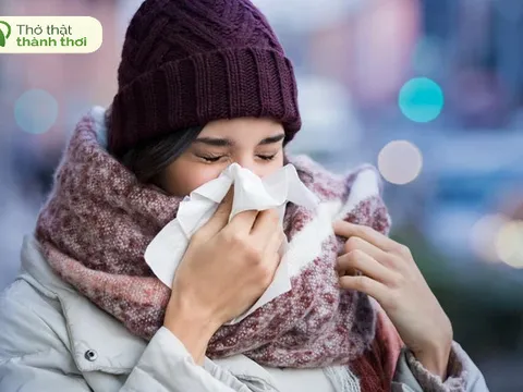 Phân biệt triệu chứng nhiễm Omicron với cảm lạnh, cúm: Xem ngay để biết làm xét nghiệm sớm