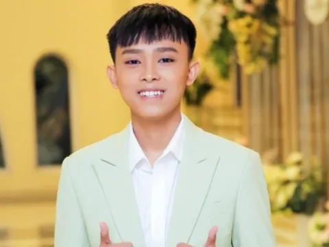 Show diễn có Hồ Văn Cường tham gia có biến căng: Khán giả gọi điện đòi trả lại tiền nhưng khóa máy?