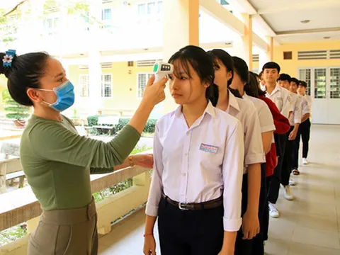Khẩn trương ban hành quy định mở cửa trường học