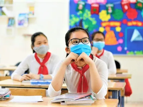 Dịch Covid-19 phức tạp, một số địa phương quyết định cho học sinh trở lại học trực tuyến