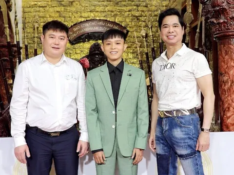 Hồ Văn Cường có thành tích 'khởi sắc' sau khi tái xuất dưới sự giúp đỡ của danh ca Ngọc Sơn và bầu Thụy