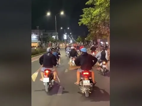 Mang chổi đi đánh nhau giả, quay clip để 'câu like', nhóm thanh niên bị Công an mời làm việc thật