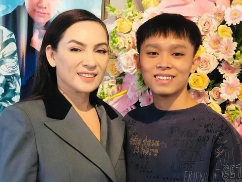 Sau gần nửa năm Phi Nhung qua đời, Hồ Văn Cường vẫn giữ nguyên điều này với mẹ nuôi
