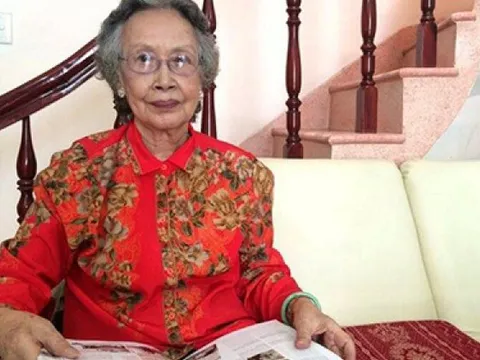 NSND Tuyết Mai qua đời: Tạm biệt một giọng đọc huyền thoại của Đài tiếng nói Việt Nam
