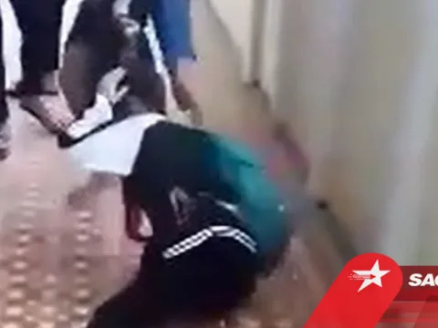 Nữ sinh lớp 6 bị bạn học đánh đập dã man ngay tại hành lang trường học