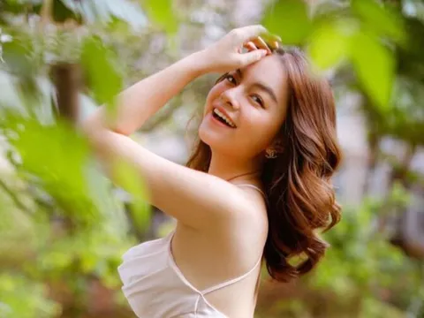 Phạm Quỳnh Anh tiếp tục bị cộng đồng mạng 'soi' dấu hiệu bất thường