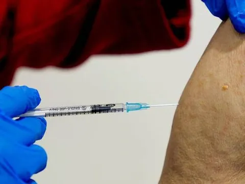 Người đàn ông bị nghi tiêm tới 90 mũi vaccine Covid-19