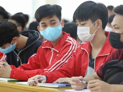 Sinh viên nhiều trường Đại học tại Hà Nội quay trở lại giảng đường từ đầu tháng 4