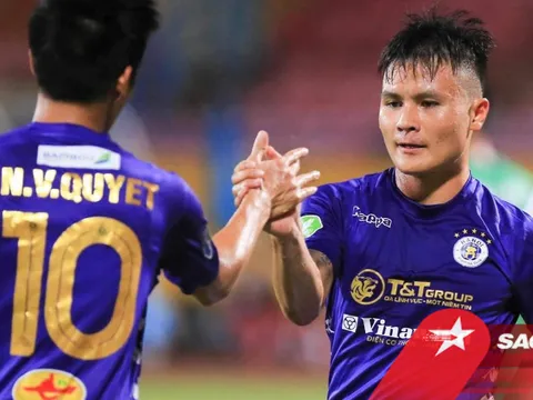 Ở CLB Hà Nội, Quang Hải không quan trọng bằng Văn Quyết