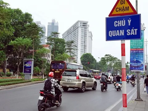 Hà Nội: Bổ sung biển báo giao thông phục vụ SEA Games 31