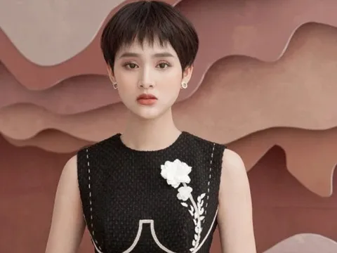 Giữa lúc Hiền Hồ xin lỗi, một sao nữ Vbiz ám chỉ: 'Giật chồng thì vác thân đến gặp vợ con người ta ấy'