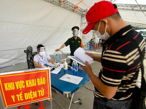 Bộ Y tế xem xét tạm dừng khai báo y tế nội địa