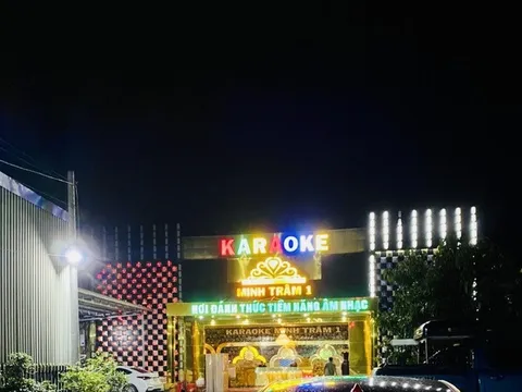 Mâu thuẫn lúc tính tiền, quản lý karaoke gọi người đến trói và đánh đập khách