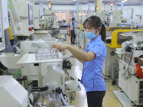 Vừa đi làm tại khu công nghiệp có được Nhà nước hỗ trợ tiền thuê nhà trọ?