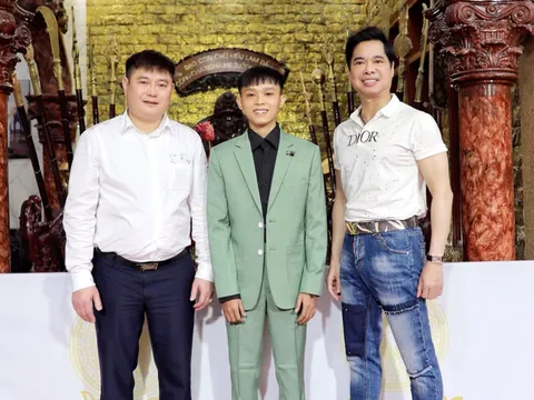 Hậu trả kênh Youtube cho công ty cũ, Hồ Văn Cường được Bầu Thụy tặng 'nhà mới'