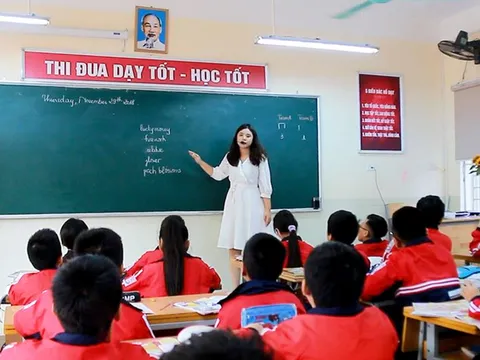 Không yêu cầu giáo viên tiểu học, trung học cơ sở hạng I phải có trình độ thạc sĩ