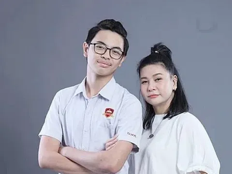 Đăng ảnh con trai, Cát Phượng nói lời chua xót: 'Rồi mẹ lại thui thủi một mình đơn độc'