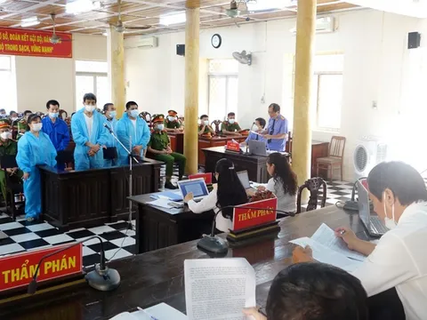 An Giang: Nhóm đối tượng buôn lậu 180 tấn đường cát hầu tòa