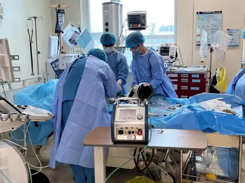 Mang thai 5 tháng nhưng không biết, nữ bệnh nhân nhập viện trong tình trạng nguy kịch