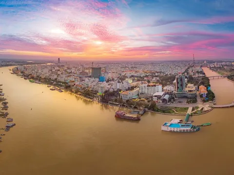 TP Cần Thơ: Vượt qua những ngày khó khăn nhất, đang trên đà tăng tốc phát triển