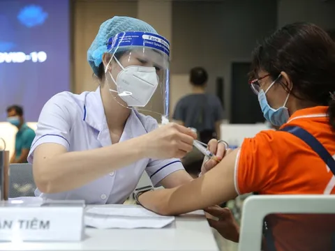 Hướng dẫn tiêm mũi 3 vaccine Covid-19 cho trẻ từ 12 - 17 tuổi