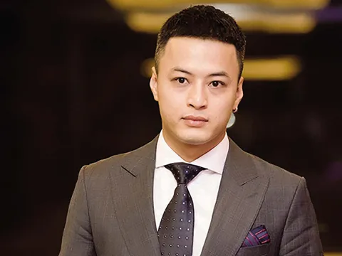 Hồng Đăng từng gây tranh cãi vì không nhắc đến vợ khi nhận giải thưởng, lý do đằng sau đầy bất ngờ