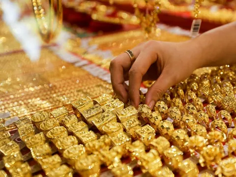 Giá vàng ngày 6/7: Vàng trong nước diễn biến trái chiều