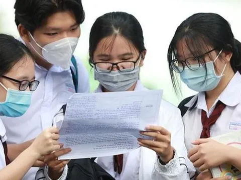 Sáng nay, thí sinh thi tốt nghiệp THPT năm 2022 bước vào môn thi đầu tiên