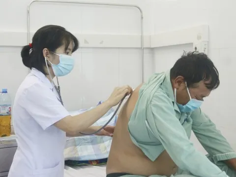 Hà Nội và một số tỉnh thành xuất hiện hàng loạt ca mắc cúm A, viêm phổi, nhập viện khẩn
