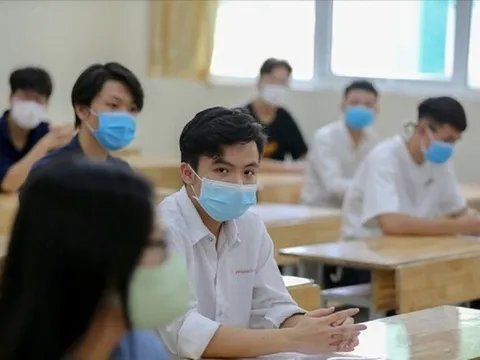 Chấm thi tốt nghiệp THPT 2022 tại TP.HCM: Nhiều bài văn trên điểm 9
