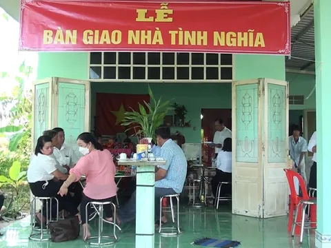 Tiền Giang: Thường vụ Tỉnh ủy, Hội đồng nhân dân… thăm gia đình chính sách!