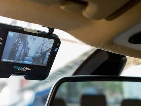Từ ngày 01/7/2023, xe ô tô kinh doanh vận tải phải lắp camera hành trình