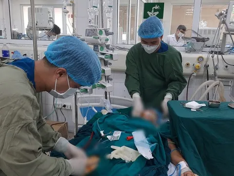 Nữ bệnh nhân mắc cúm A nhập viện nguy kịch, phải chạy ECMO
