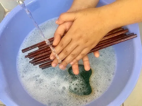 Những thói quen rửa bát tưởng sạch, không ngờ lại có thể rước ung thư