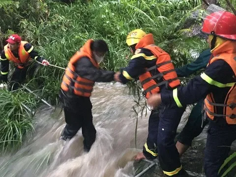 Chủ tịch nước gửi thư khen ngợi lực lượng cứu hộ giải cứu thành công 23 người mắc kẹt ở Quảng Nam