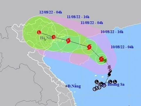 Bão số 2 đang 'bẻ lái' hướng thẳng vào miền Bắc, gây mưa lớn ở Bắc Bộ và Bắc Trung Bộ từ chiều tối nay