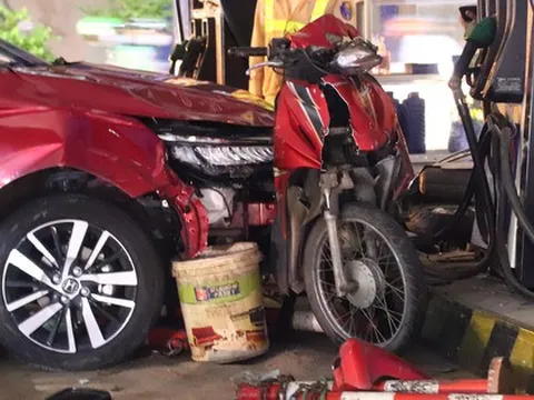 Ô tô tông hàng loạt xe máy tại cây xăng ở Hà Nội: Tài xế khai nhận đã sử dụng rượu bia