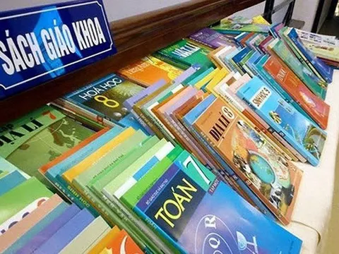 Tăng cường kiểm tra, thanh tra việc chọn SGK mới